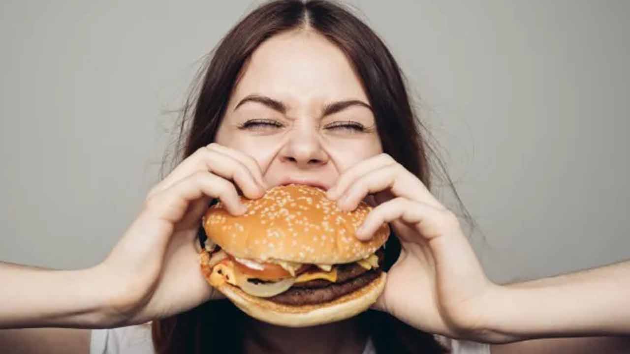 Junk Food | ఒత్తిడి వేళ జంక్‌ ఫుడ్‌ తింటే ఆందోళన పెరుగుదల!