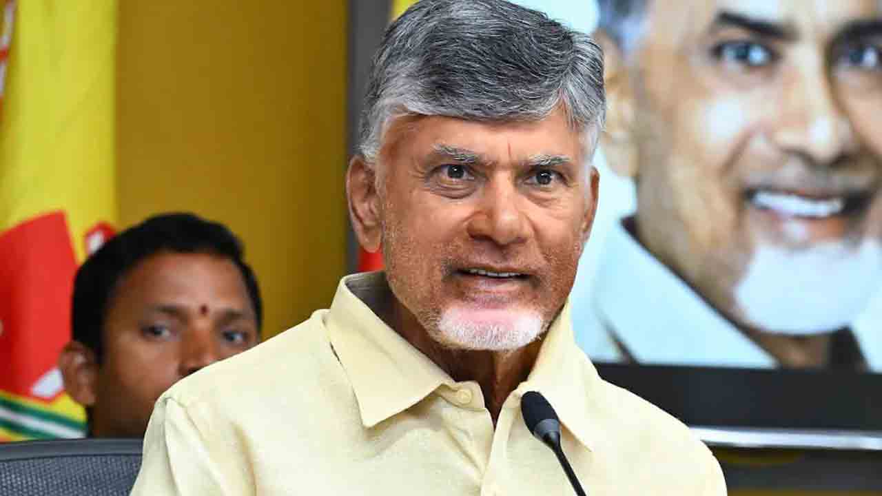 AP Govt | ఏపీలోని ఆ ఉద్యోగుల‌కు ఒక నెల అద‌న‌పు వేత‌నం.. ప్ర‌క‌టించిన చంద్ర‌బాబు స‌ర్కార్