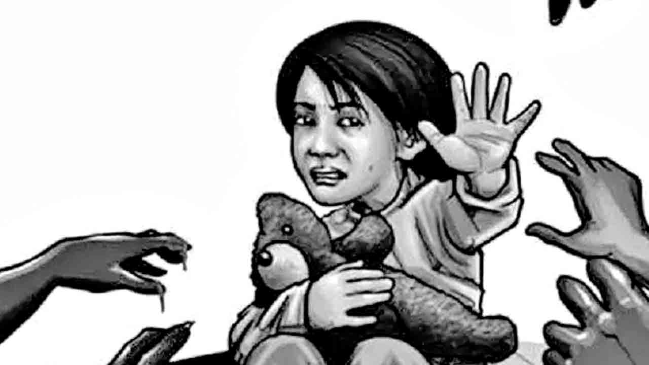 Child Selling | పసిపిల్లల విక్రయాల కేసులో అసలు సూత్రధారులు ఎవరు?.. ఆ చిన్నారులు తల్లిదండ్రుల చెంతకు చేరేదెలా?