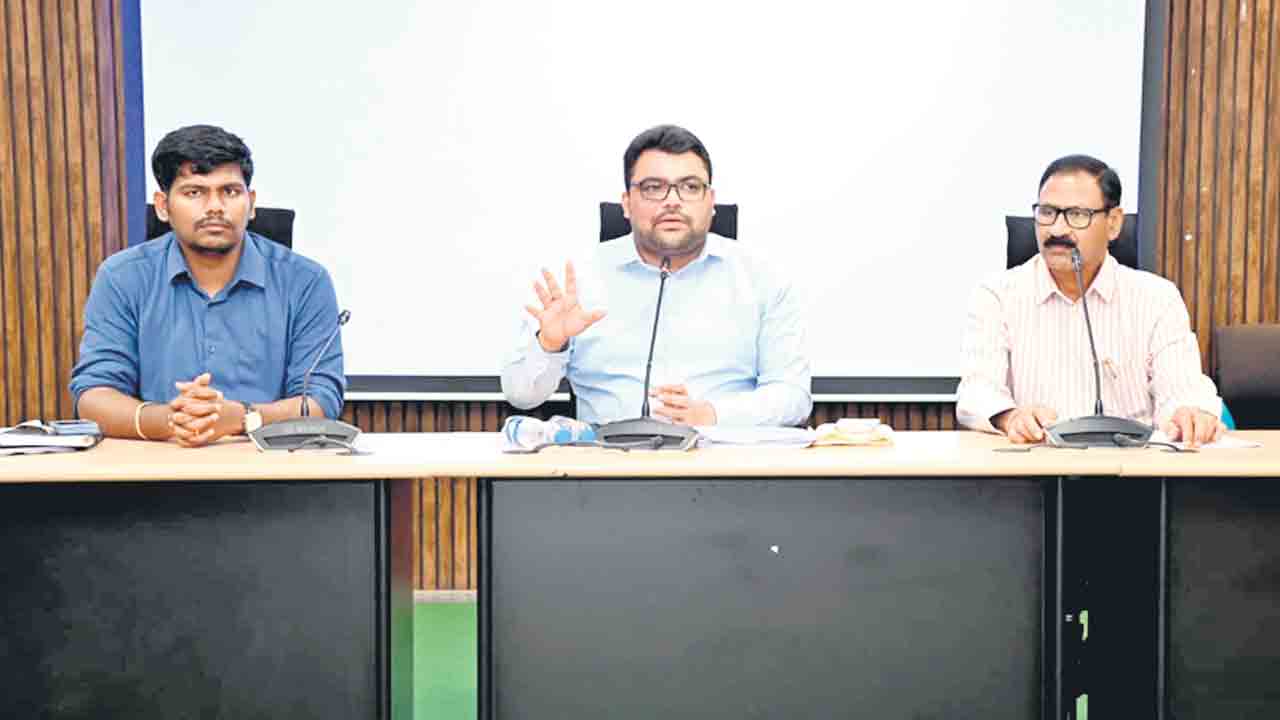 గ్రూప్‌-1 ప్రిలిమినరీ పరీక్షను పకడ్బందీగా నిర్వహించాలి