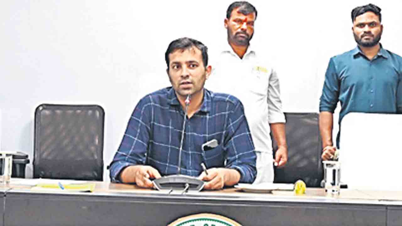 మహిళల ఆర్థిక ఎదుగుదలకు తోడ్పాటునందించాలి