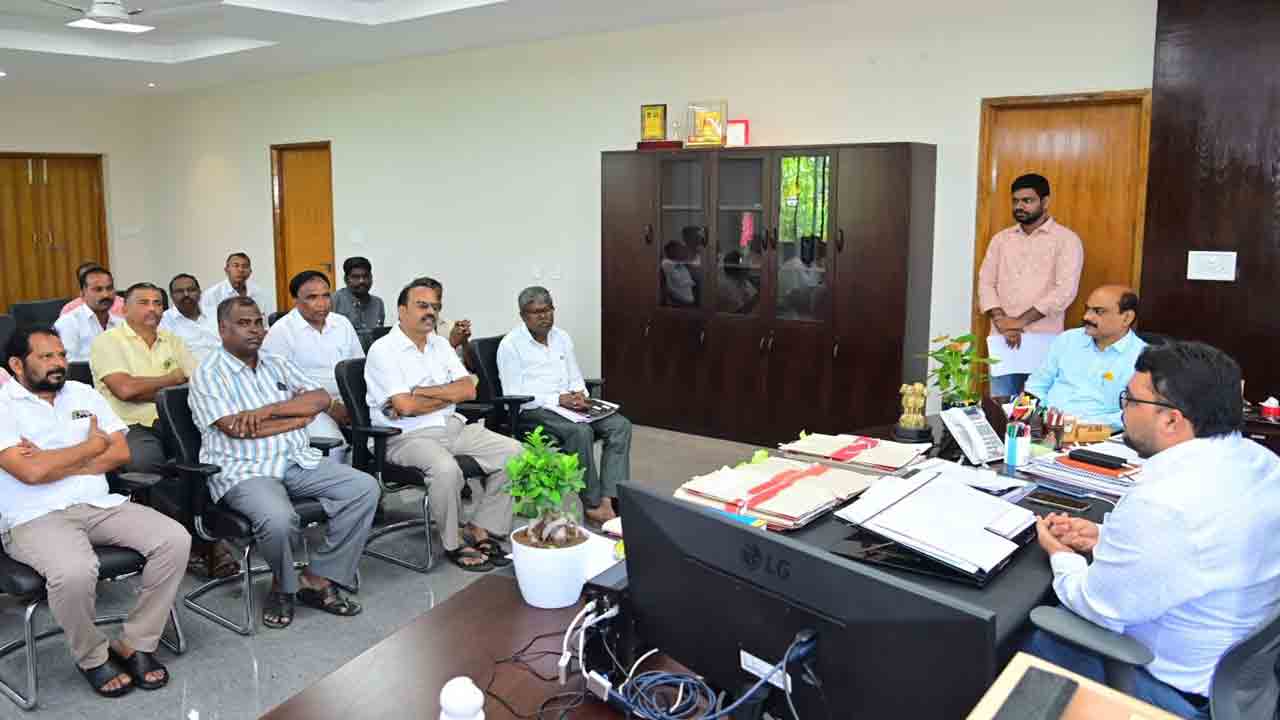 గడువులోగా సీఎంఆర్‌ బియ్యం ఇవ్వాలి