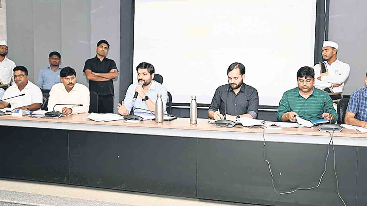 మహిళా సంఘాల ఆర్థిక ప్రగతికి కృషి