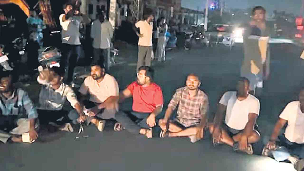 కాంగ్రెస్‌ చీకట్లపై.. జనాగ్రహం