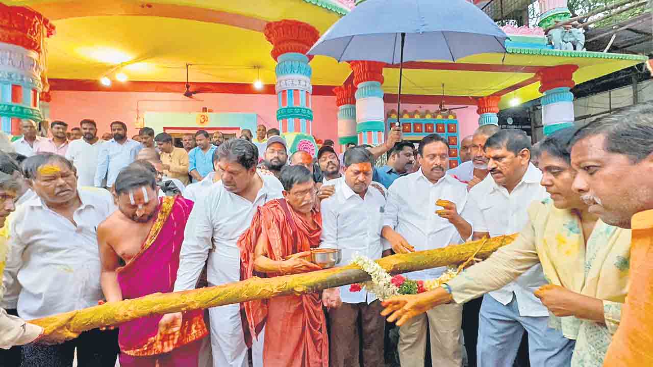 Khairatabad Ganesh | 70 అడుగుల ఖైరతాబాద్‌ గణేశుడు.. నేత్రపర్వంగా కర్ర పూజ