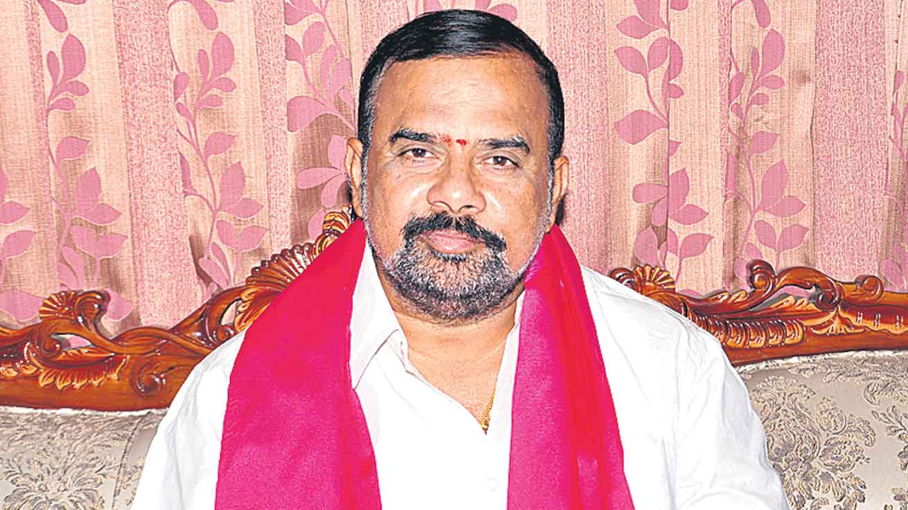 నల్లగొండ డీసీసీబీ చైర్మన్‌పై 20న అవిశ్వాసం