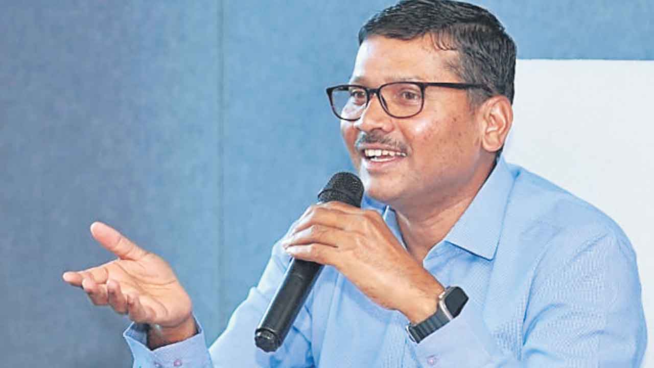 విపత్తులను ఎదుర్కొనేందుకు సిద్ధంగా ఉండండి