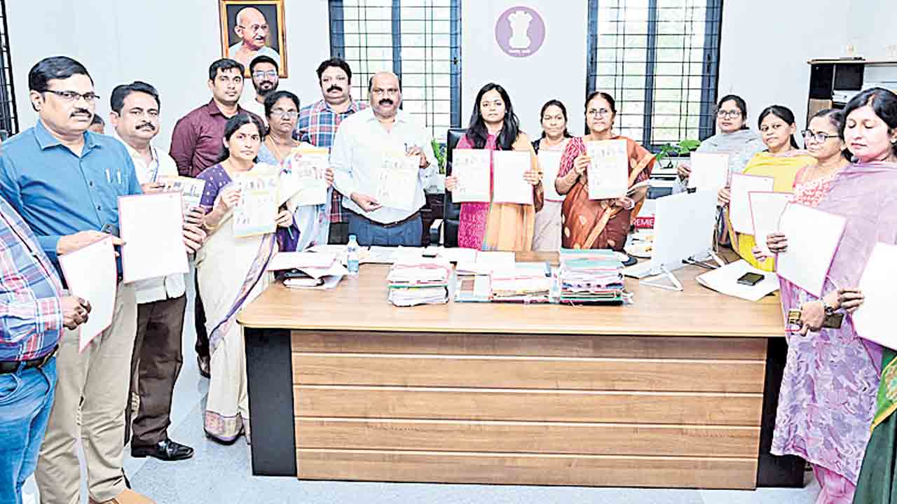 చిన్నారులందరికీ అల్బెండజోల్‌ మాత్రల వేయించండి