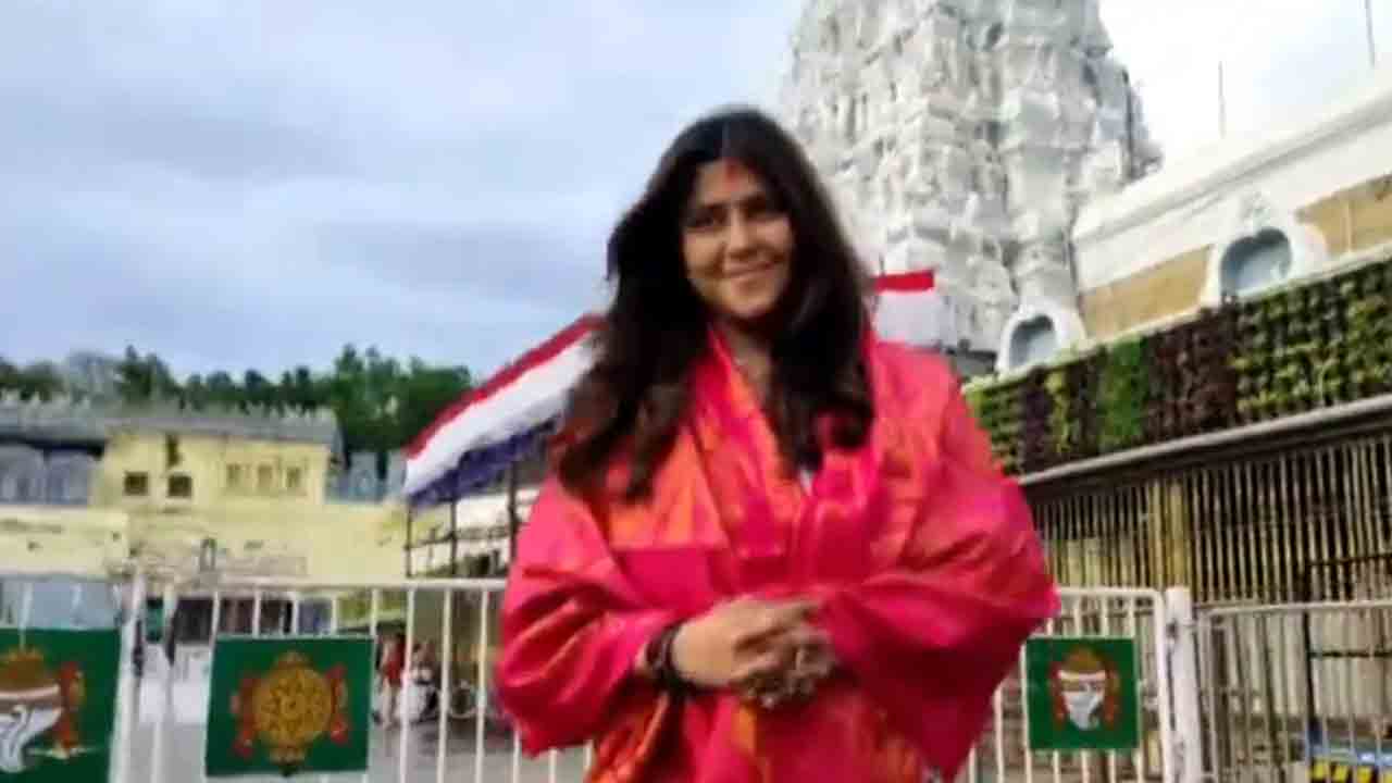 Ekta Kapoor | తిరుమల శ్రీవారి సేవలో పద్మశ్రీ అవార్డు గ్రహీత ఏక్తా కపూర్‌