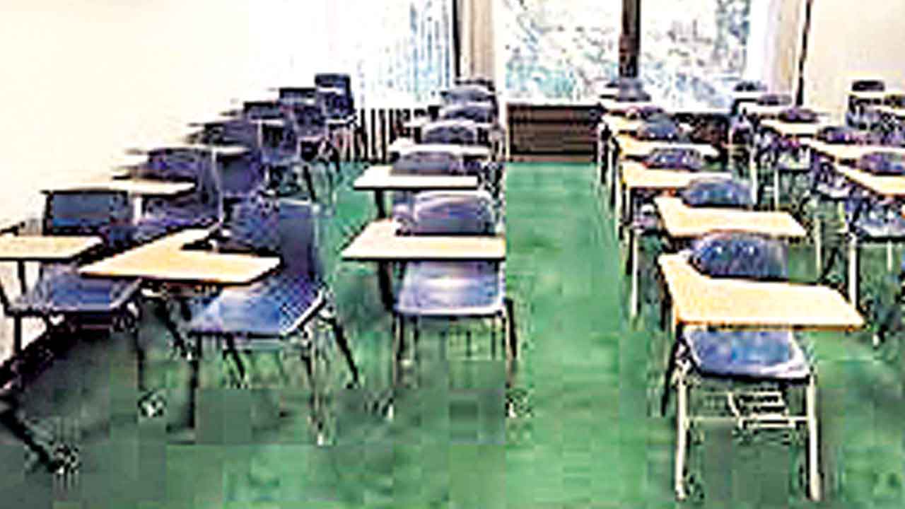 ఇంటర్న్‌షిప్‌ల బాటలో ఇంజినీరింగ్‌ కాలేజీలు