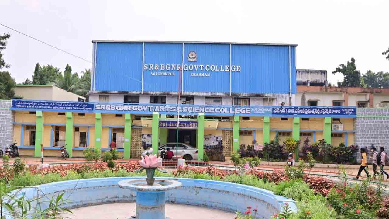 నిమిషం ఆలస్యమైనా నోఎంట్రీ