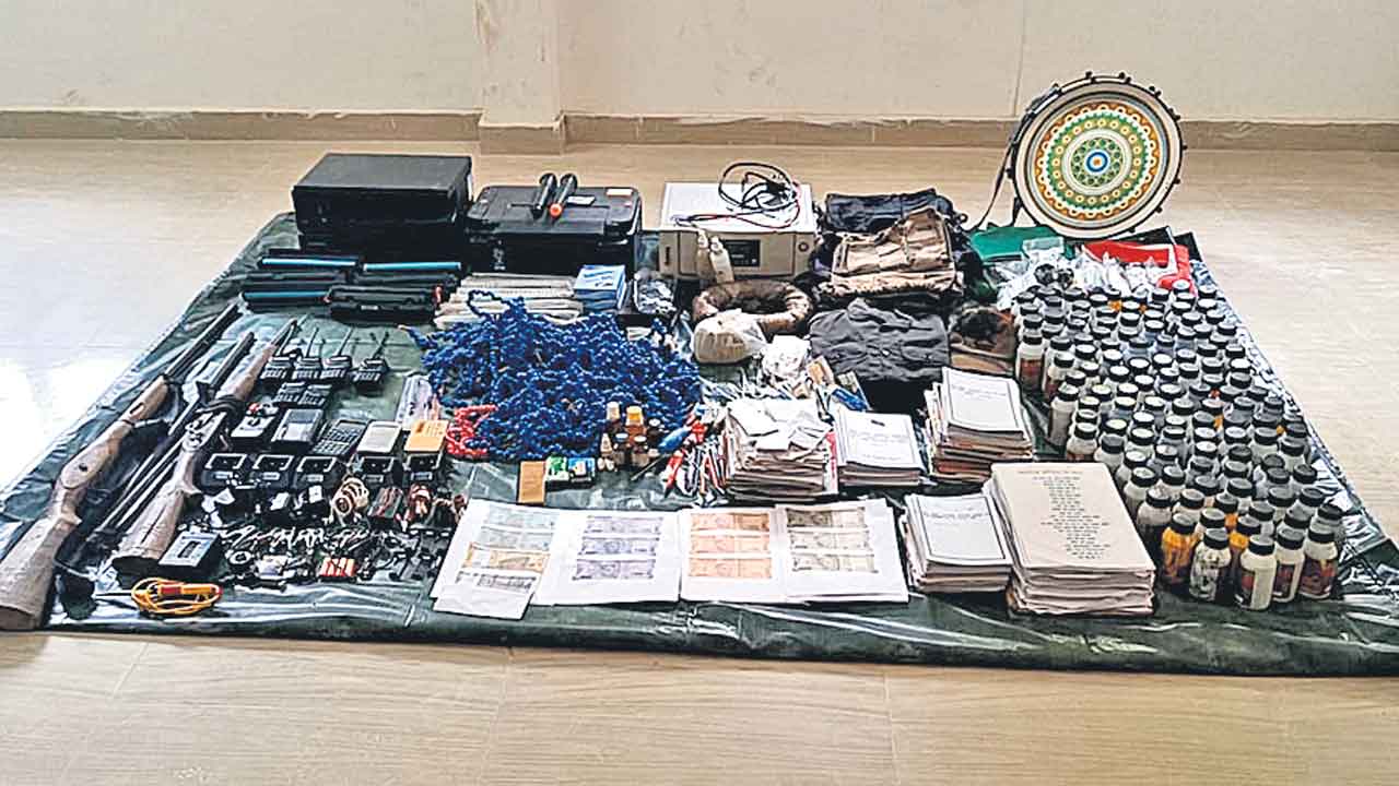 Maoists | ఛత్తీస్‌గఢ్‌ అడవుల్లో నకిలీ నోట్ల ముద్రిస్తున్న నక్సల్స్‌..!