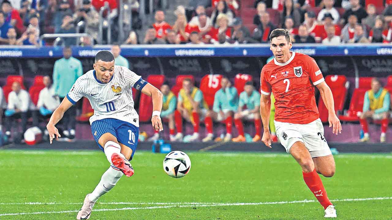 ఫ్రాన్స్‌ బోణీ