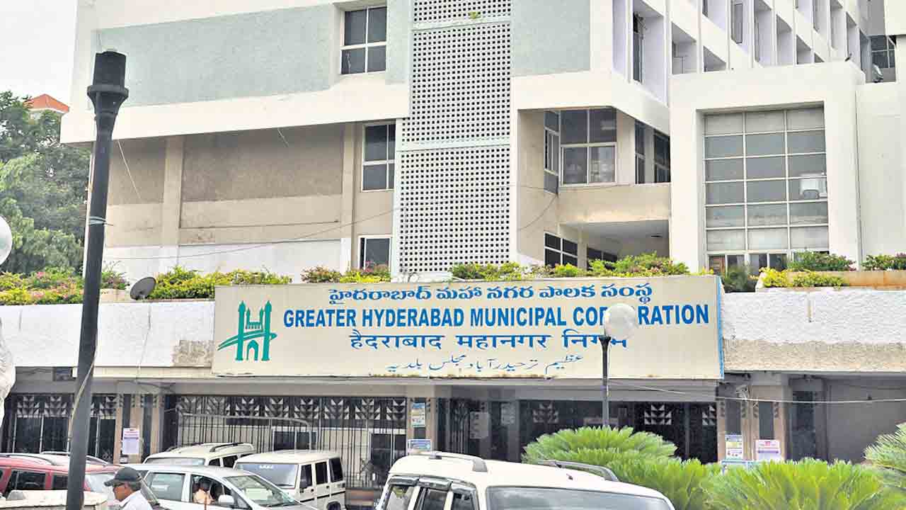 ప్రతి ఉద్యోగికి సేవలతోనే గుర్తింపు