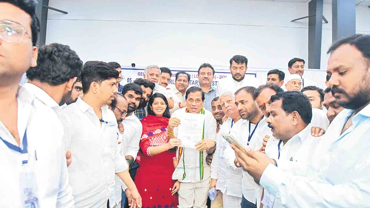 జహీరాబాద్‌లో కాంగ్రెస్‌దే పైచేయి