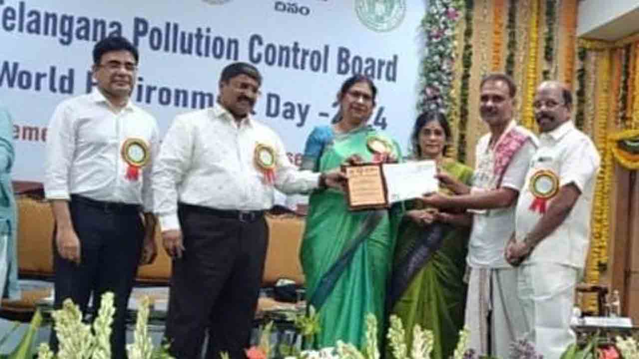 మిట్టపల్లి సురేశ్ గుప్తాకు గ్రీన్ చాంపియన్ అవార్డు