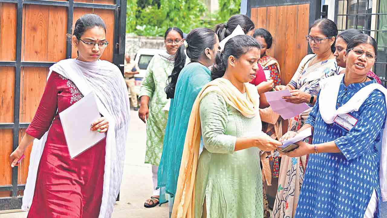 సజావుగా గ్రూప్‌-1 ప్రిలిమ్స్‌