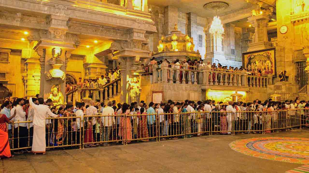 Yadagirigutta | యాదగిరిగుట్టలో భక్తుల సందడి..