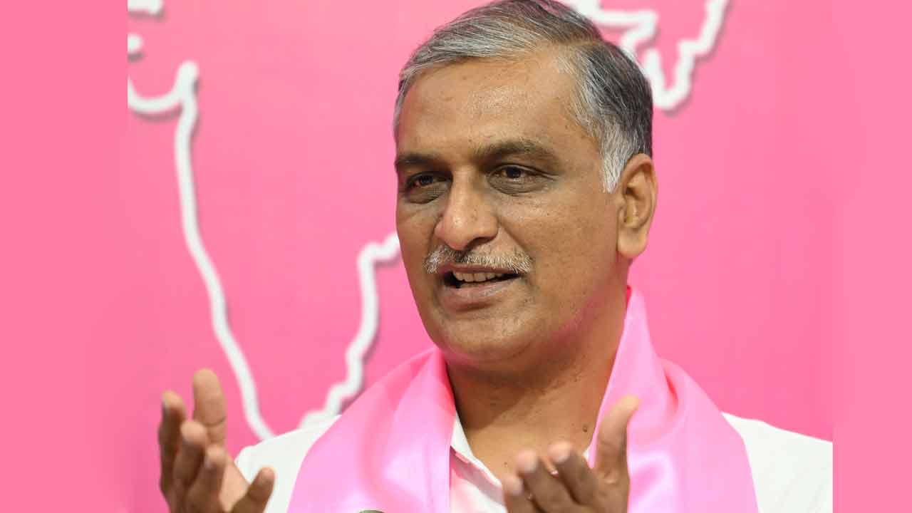 Harish Rao | రాష్ట్రంలో శాంతి భద్రతలు క్షీణించాయి.. ఈ ఘటనలే నిదర్శనమన్న హరీశ్రావు