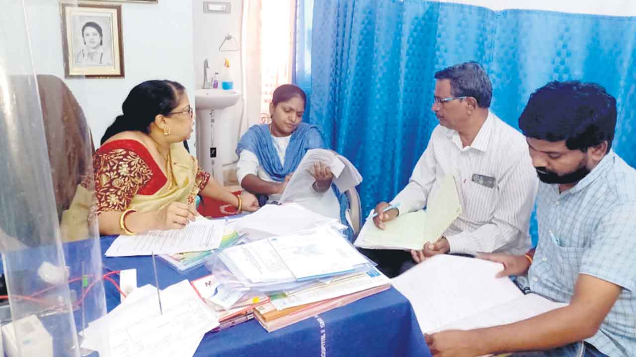 ప్రైవేట్‌ దవాఖానలపై నజర్‌