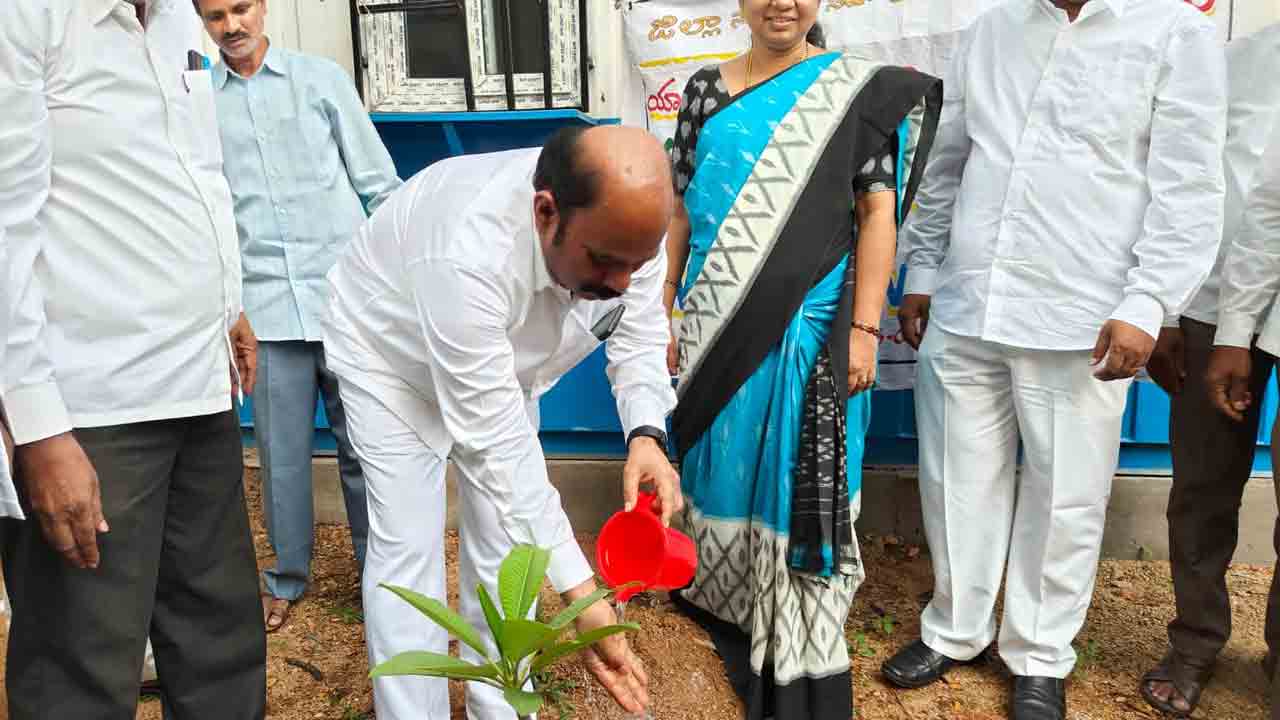 ప్రకృతి వనరులను అందజేయడం ప్రతి ఒక్కరి బాధ్యత