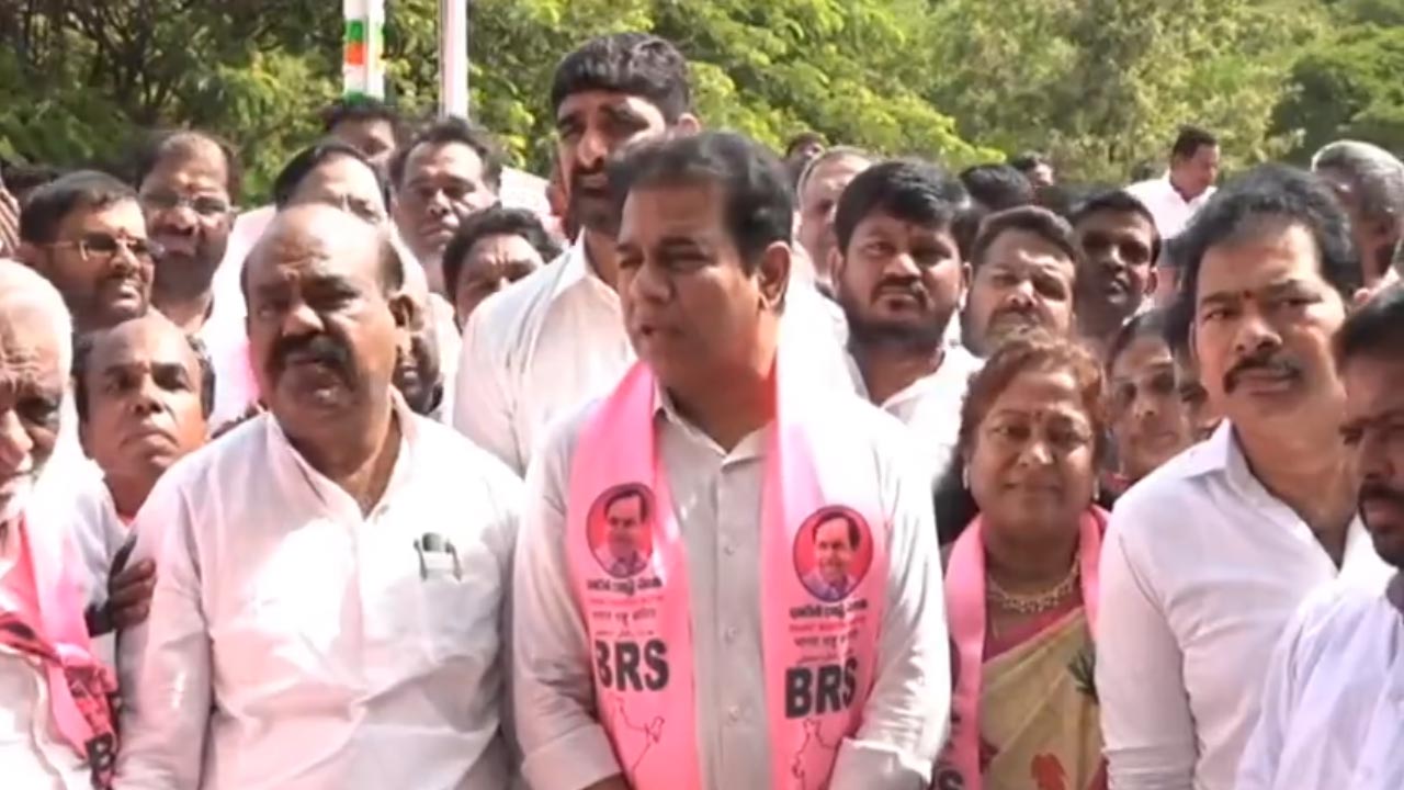 KTR | జై తెలంగాణ అని ఒక్క మాట పలుకలేని మూర్ఖుడు సీఎం రేవంత్‌: కేటీఆర్‌