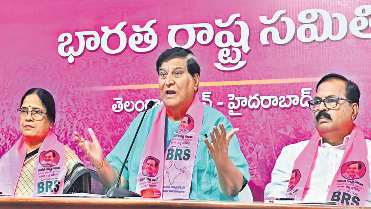 బ్రాహ్మణ పరిషత్తుకు నిధులివ్వాలి