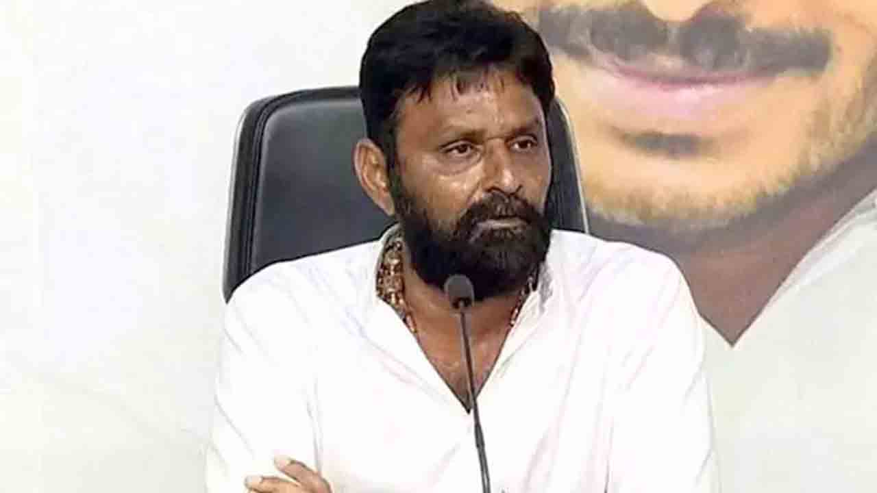 Kodali Nani | వైసీపీ శ్రేణులపై దాడులకు పాల్పడుతున్న వారిపై హైకోర్టులో ప్రైవేట్‌ కేసులు : కొడాలి నాని