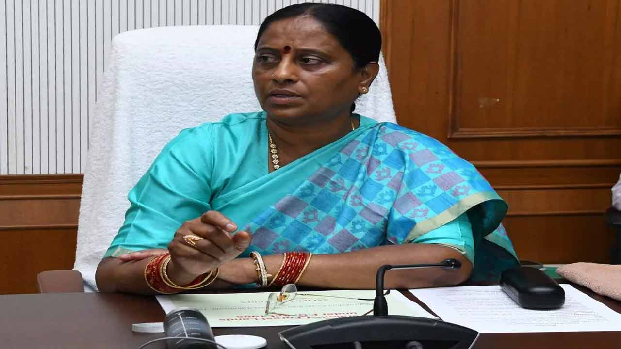 Konda Surekha | చట్టవిరుద్ధంగా పోడు భూమిని సాగుచేస్తే కఠిన చర్యలు : మంత్రి కొండా సురేఖ