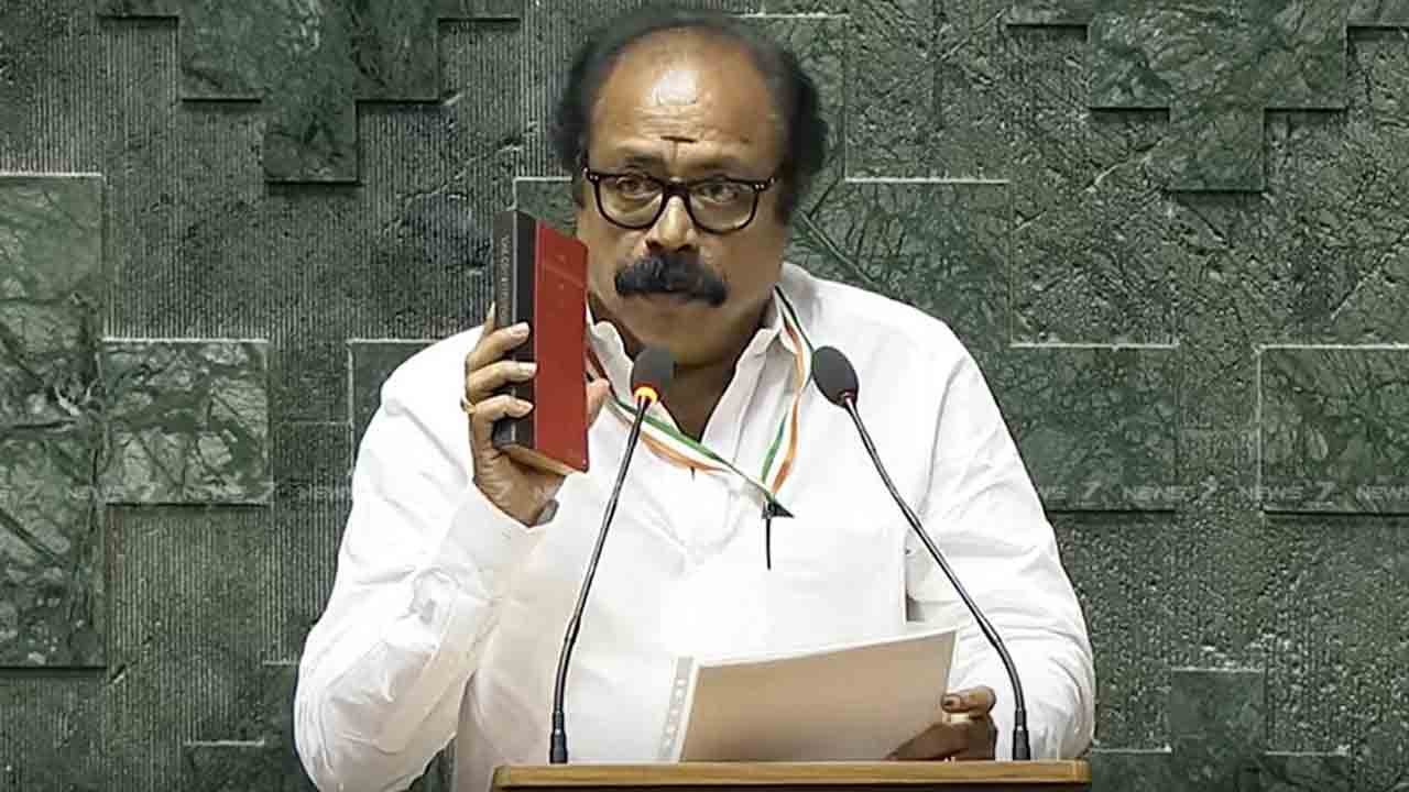 Krishnagiri MP | లోక్‌సభ సభ్యుడిగా తెలుగులో ప్రమాణం చేసిన తమిళనాడు ఎంపీ