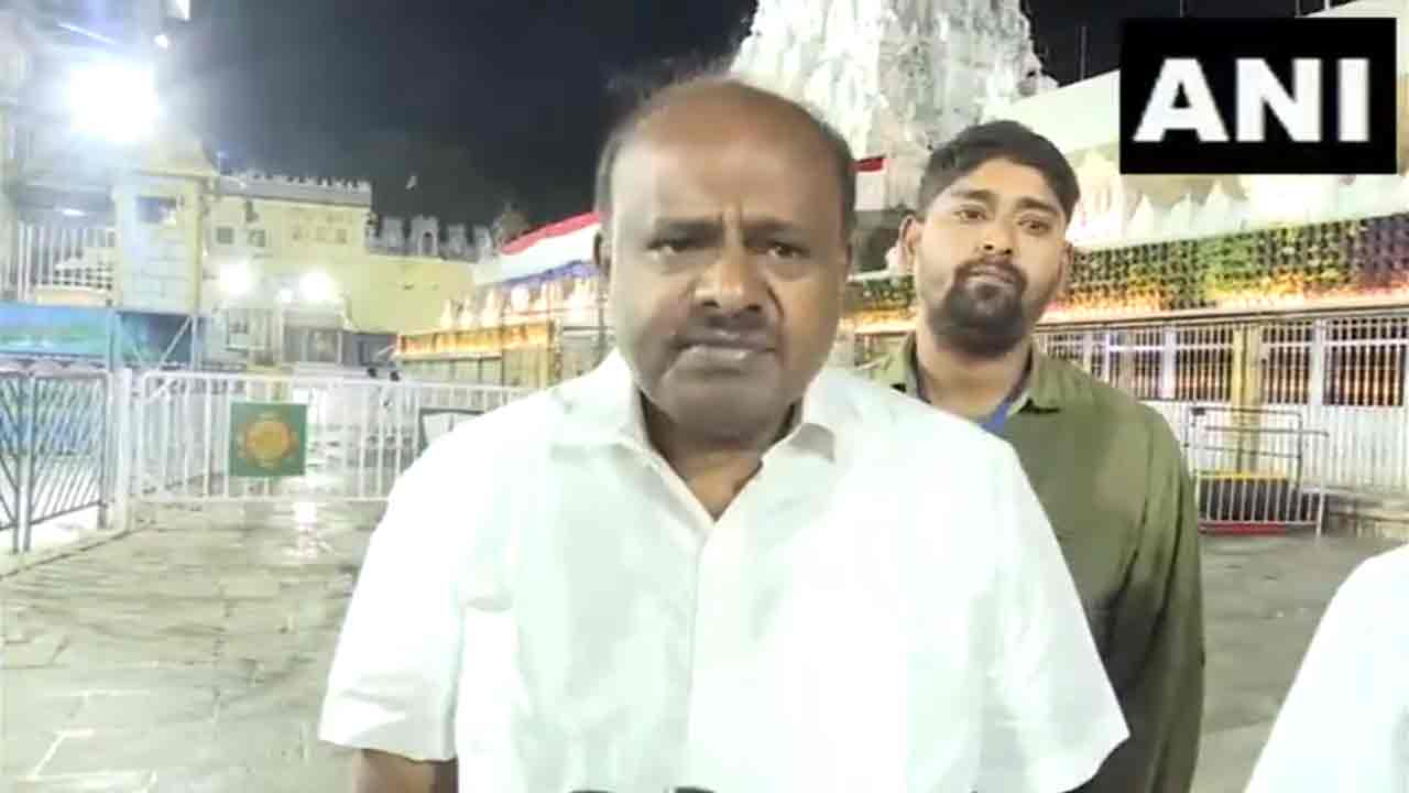 Kumaraswamy | తిరుమల శ్రీవారిని దర్శించుకున్న కేంద్ర మంత్రి కుమారస్వామి