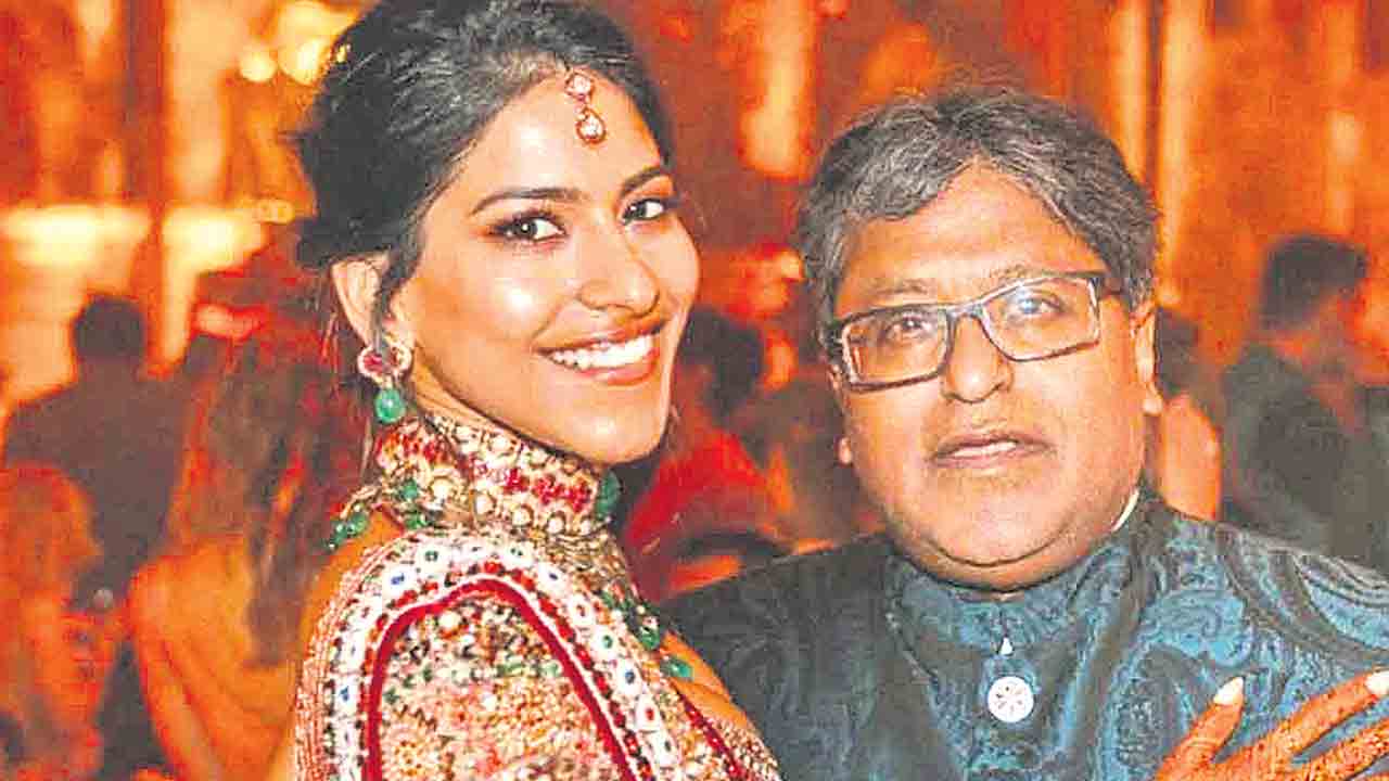 తండ్రి ఆస్తిని నమ్ముకోలేదు