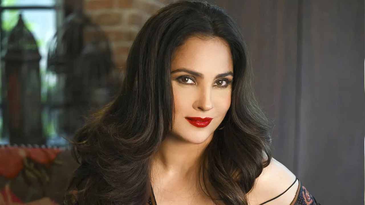 శూర్పణఖ పాత్రకైనా రెడీ