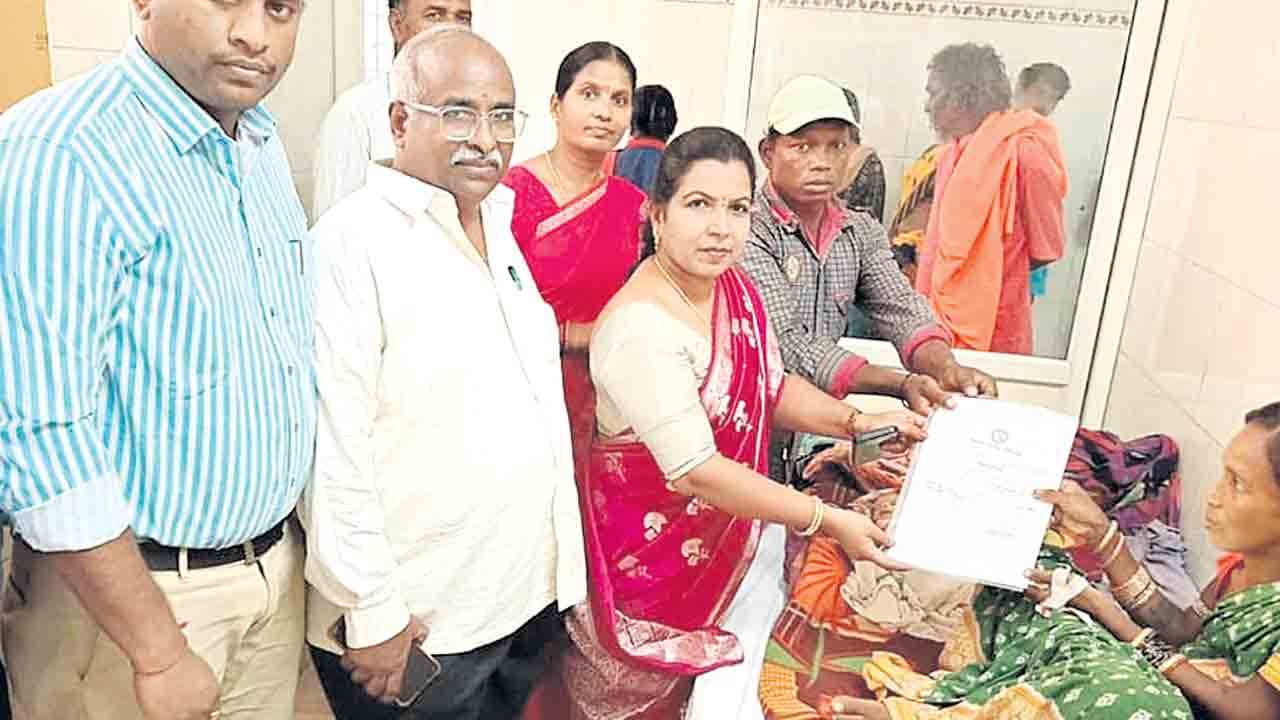 బస్టాండ్‌లో పుట్టిన చిన్నారికి లైఫ్‌టైం ఫ్రీ బస్‌పాస్‌