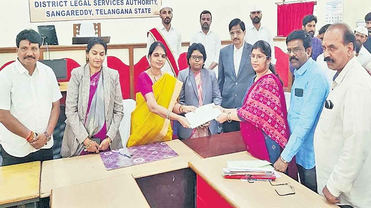 రాజీతో కేసుల పరిష్కారం