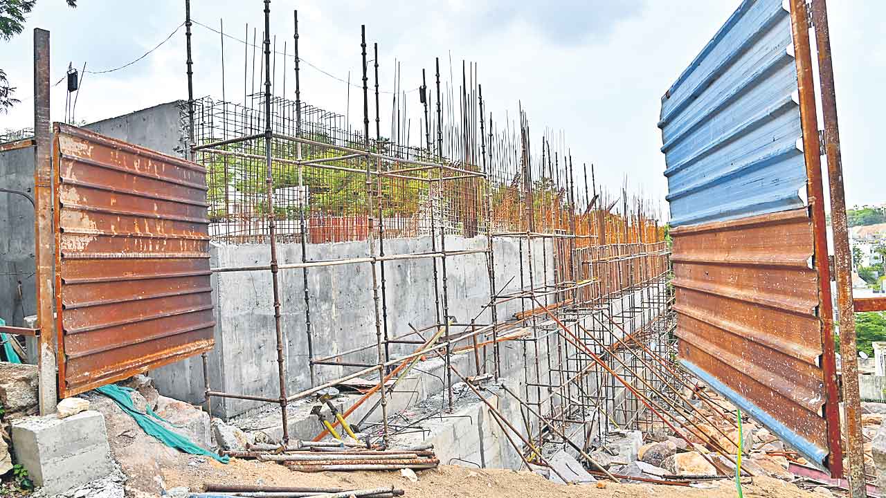 MCRHRD | అతిథి గృహమా? లేక సీఎం క్యాంప్‌ కార్యాలయమా? ఎంసీఆర్‌హెచ్‌ఆర్‌డీలో వేగంగా నిర్మాణం