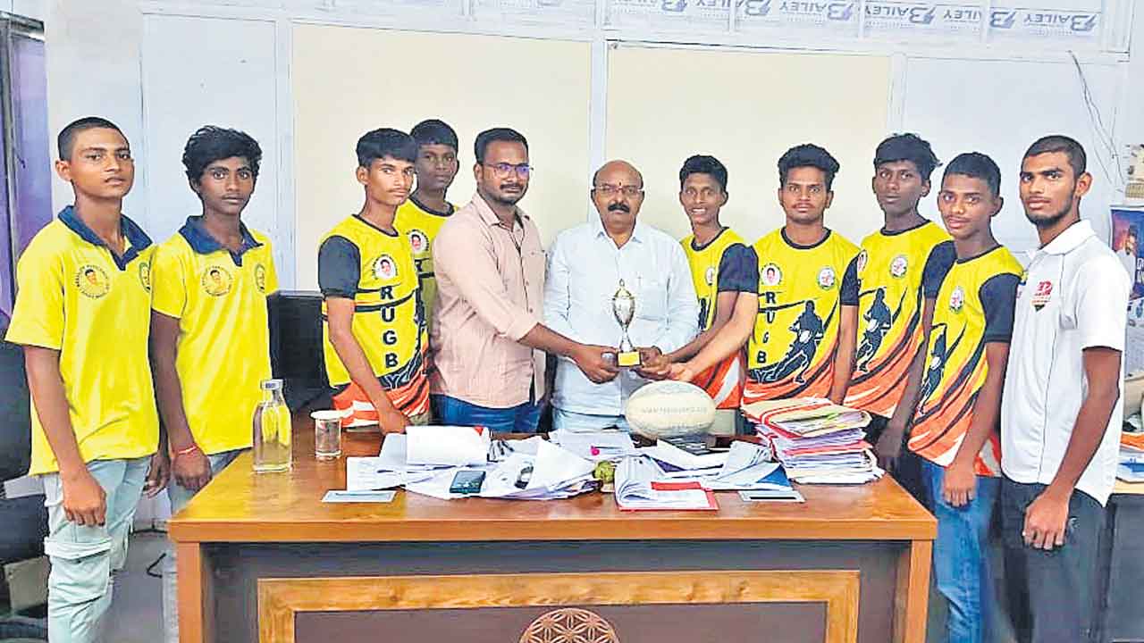 రగ్బీలో ఎంజేపీ విద్యార్థులకు స్వర్ణం