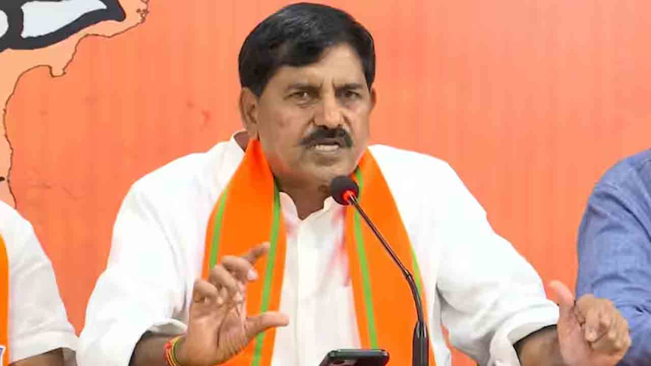 YS Jagan | జగన్‌ ఒక్కడే రూ.2లక్షల కోట్లు దోచేశాడు.. వైసీపీపై బీజేపీ ఎమ్మెల్యే సంచలన ఆరోపణలు