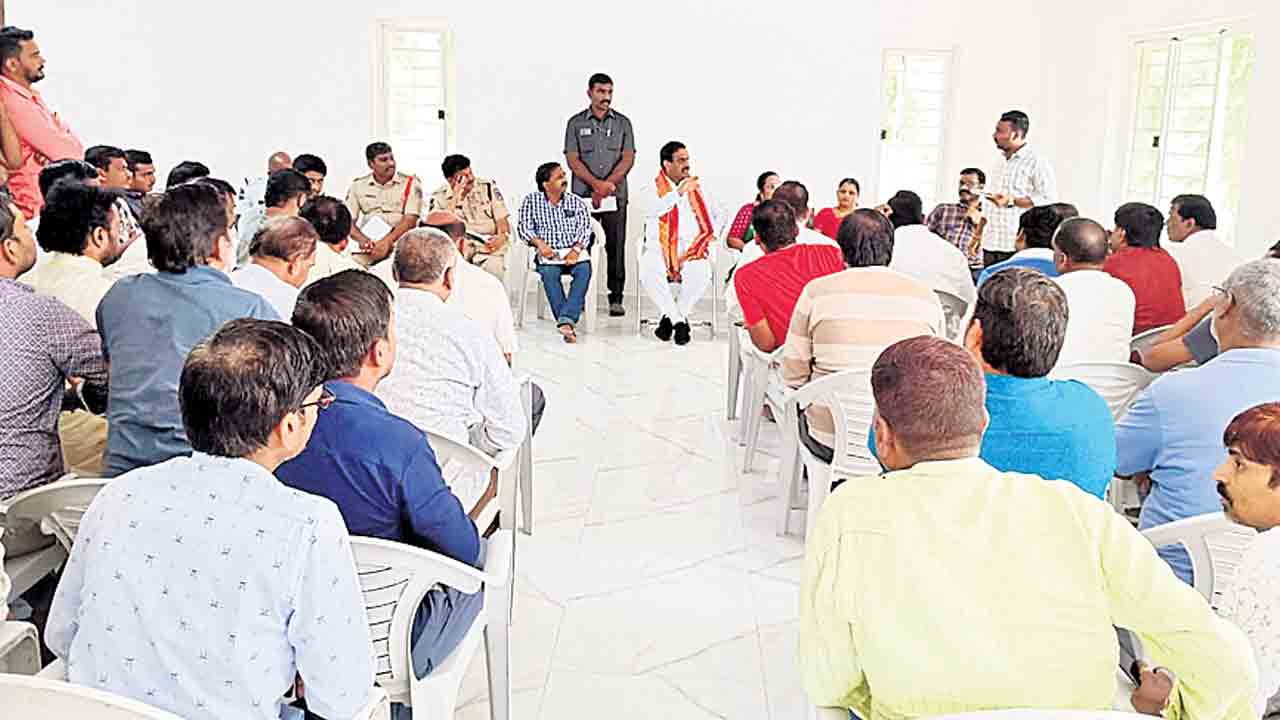 మున్సిపాలిటీ అభివృద్ధికి కృషి