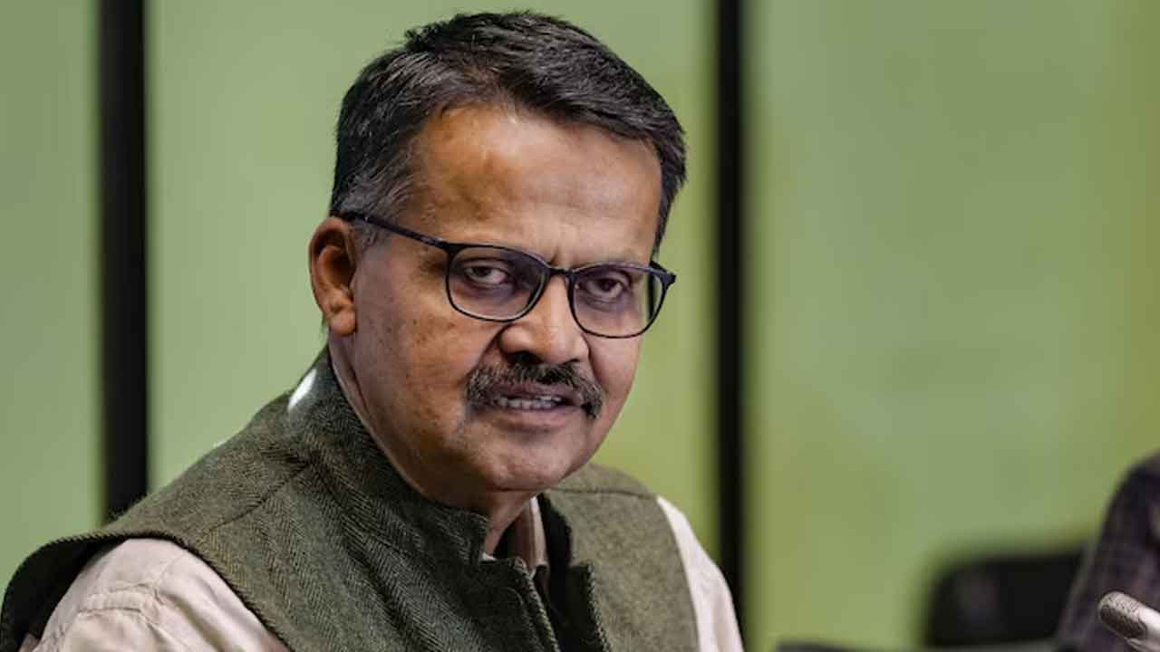 దళితుడైనందు వల్లే సురేశ్‌కు ప్రొటెం స్పీకర్‌ పదవి తిరస్కరణ