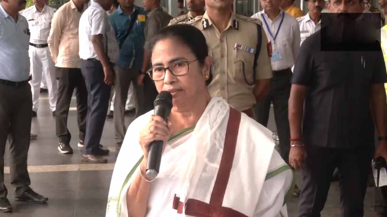 Mamata Banerjee | ప్రగల్భాలు మానుకొని పరిపాలనపై దృష్టిపెట్టాలి.. బీజేపీ సర్కారుపై మమతాబెనర్జి ఫైర్‌