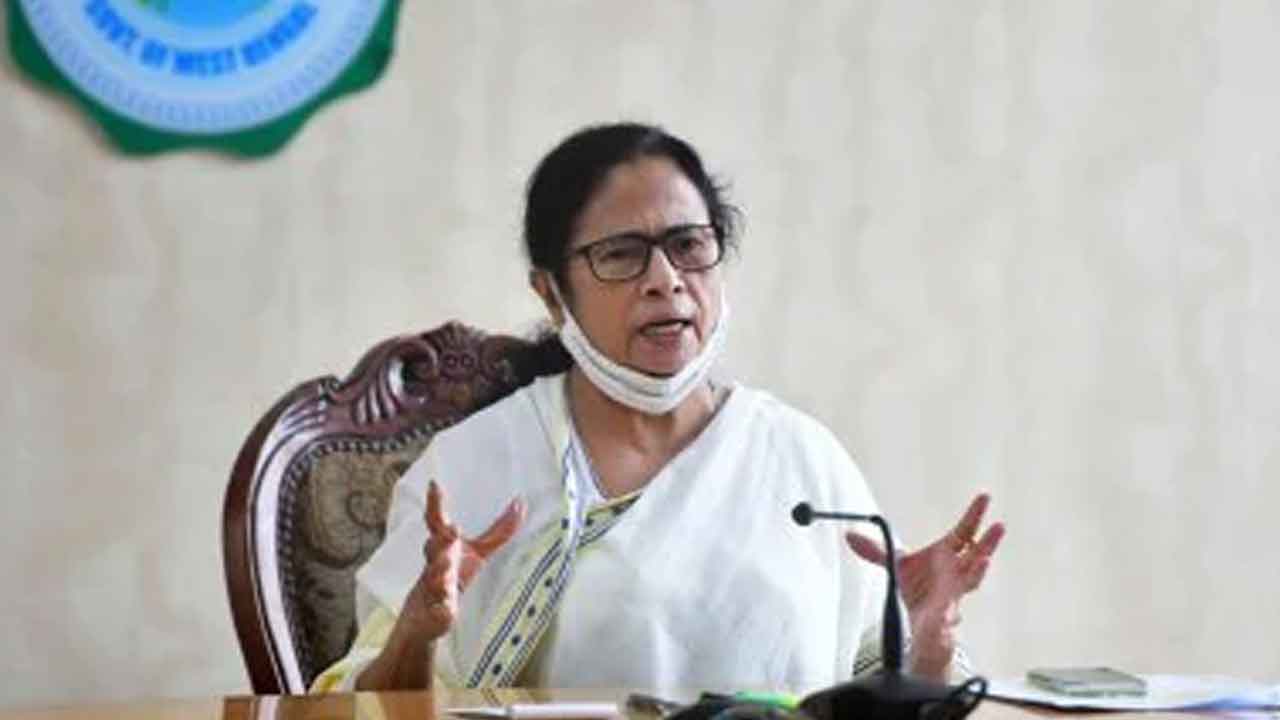 మోదీ ప్రమాణ స్వీకారానికి వెళ్లను : మమత