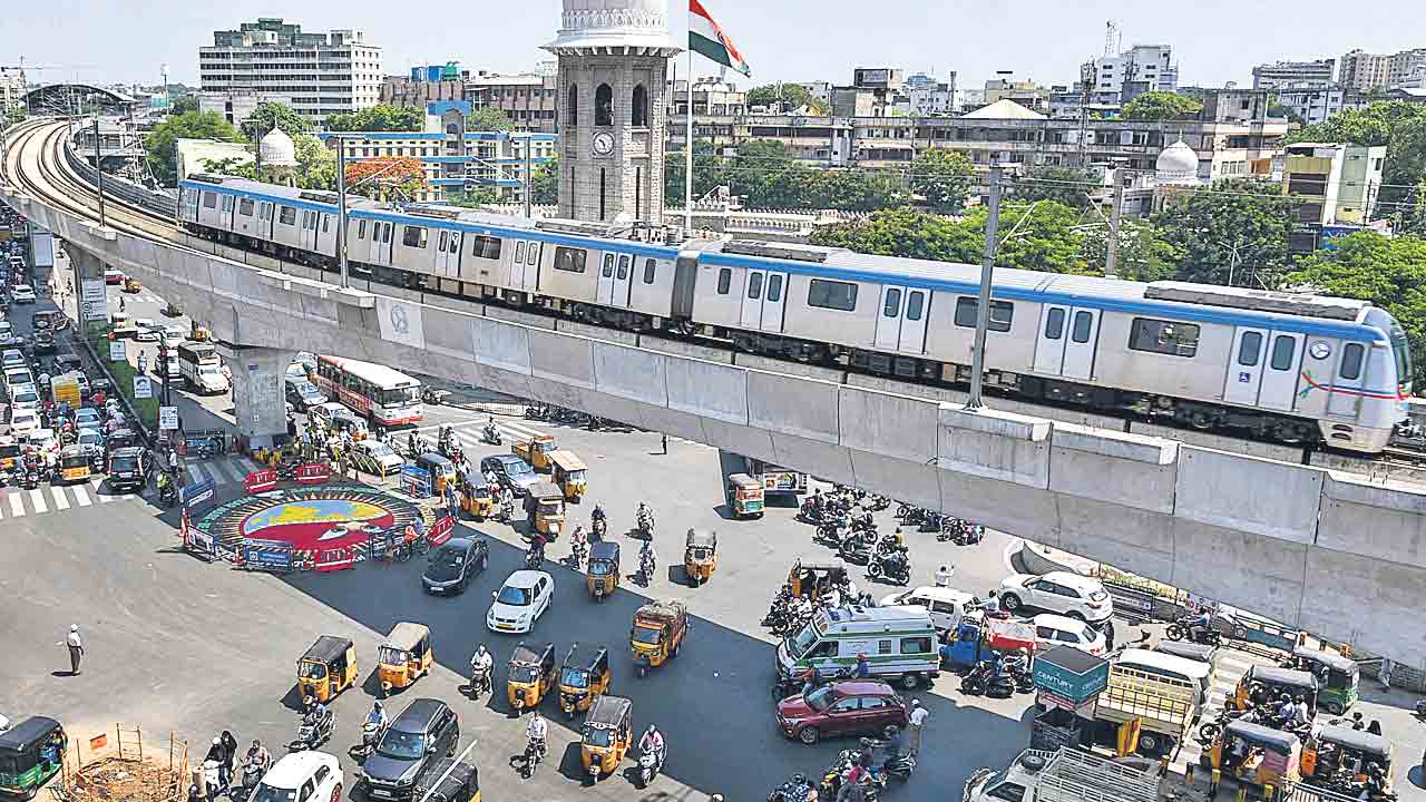 పర్యవేక్షణ తప్పనిసరి