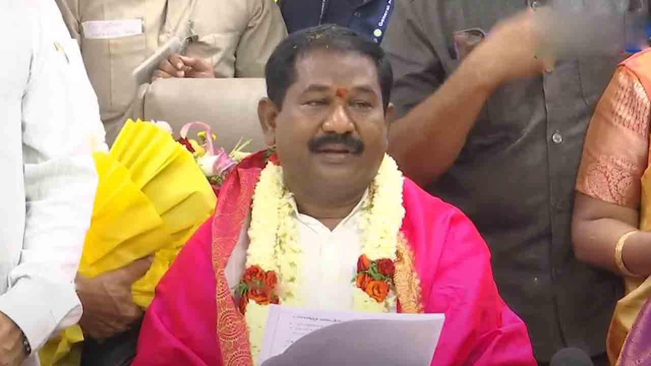 Minister Dola | మంత్రిగా బాధ్యతలు చేపట్టిన డోలా బాల వీరాంజనేయ స్వామి