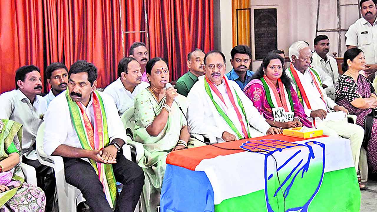 అందరి నిర్ణయం మేరకే ముందుకెళ్తాం