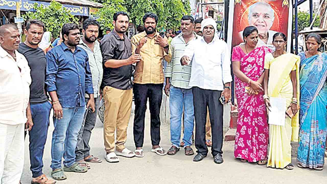 డబుల్‌ బెడ్‌రూమ్‌ ఇండ్ల మిగులు పనులు పూర్తి చేయాలి