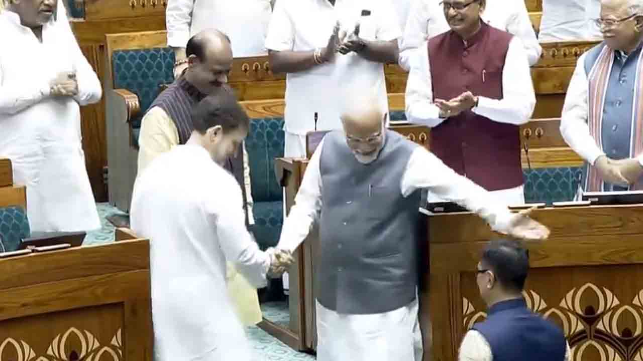 Lok Sabha | కరచాలనం చేసుకున్న మోదీ, రాహుల్‌.. స్పీకర్‌ ఎన్నిక వేళ లోక్‌సభలో ఆసక్తికర సన్నివేశం