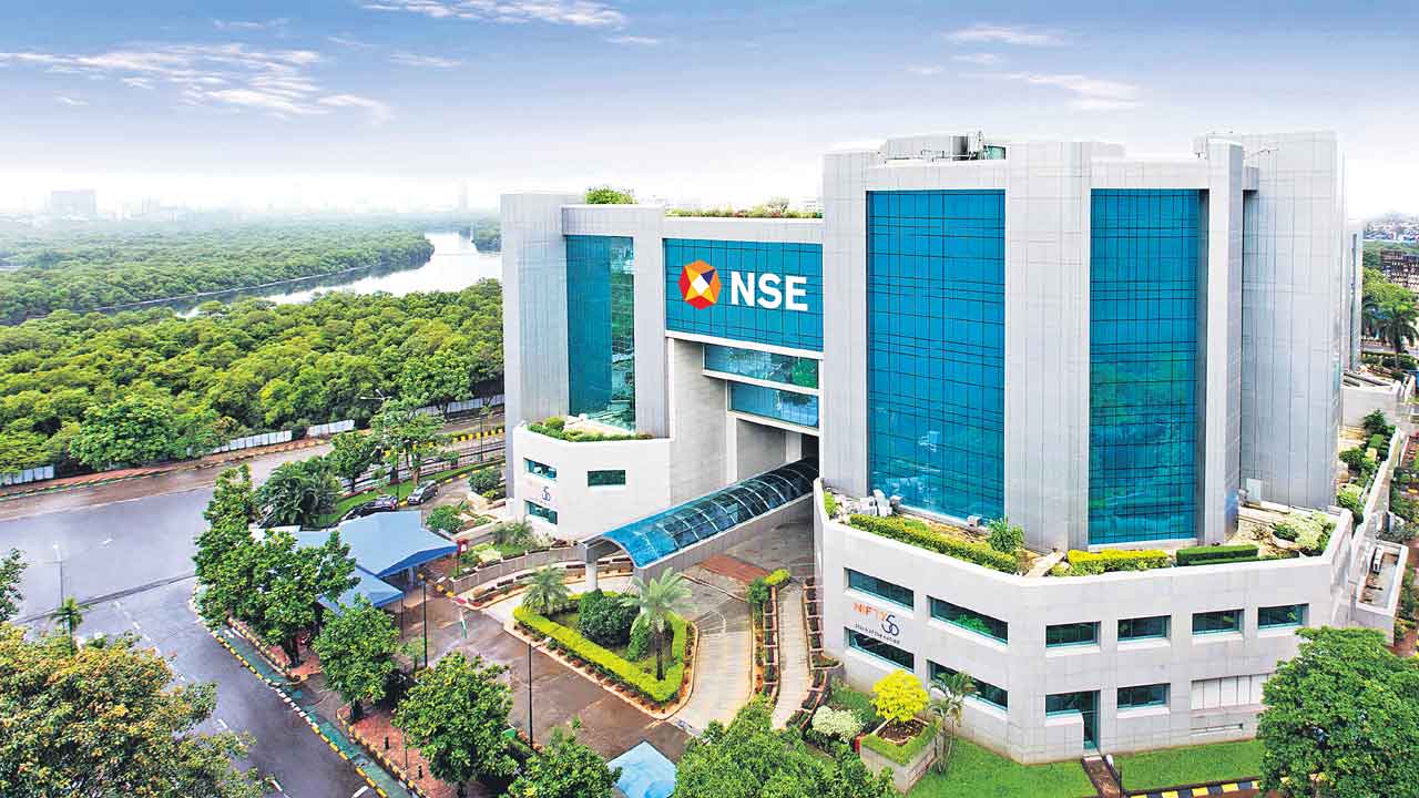 పెట్టుబడుల దిశగానే..