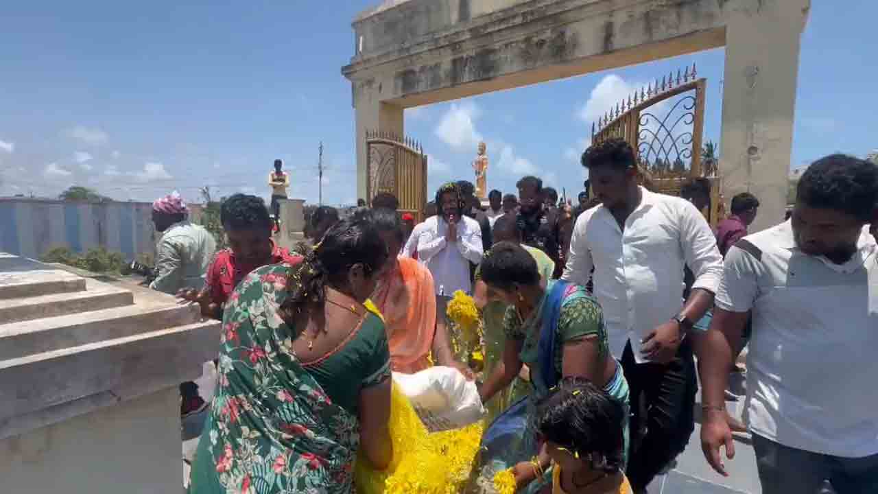 Actor Nikhil | మూసివున్న ఆలయాన్ని తెరిపించిన టాలీవుడ్ నటుడు నిఖిల్