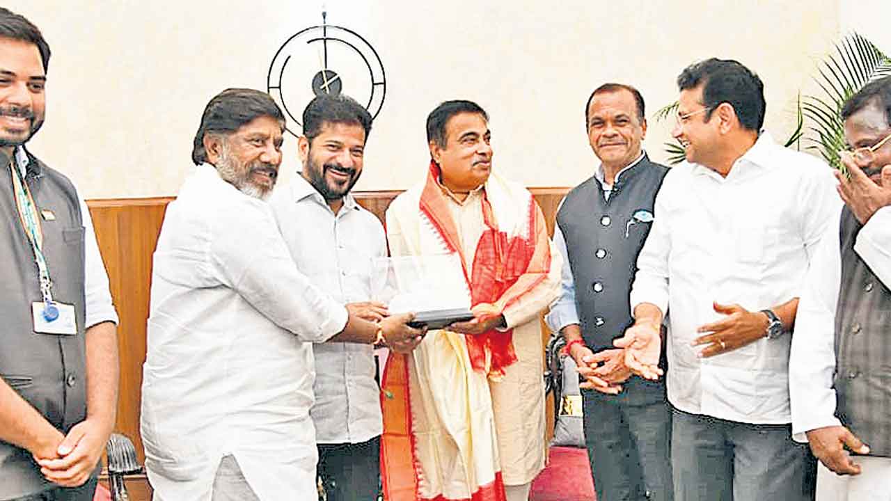 ట్రిపుల్ఆర్కు నిధులివ్వండి